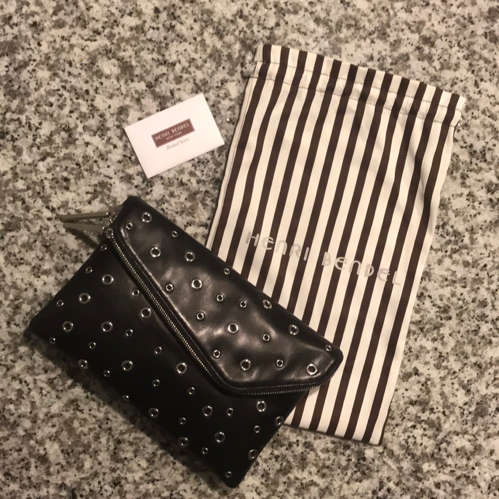 Cute Clutch